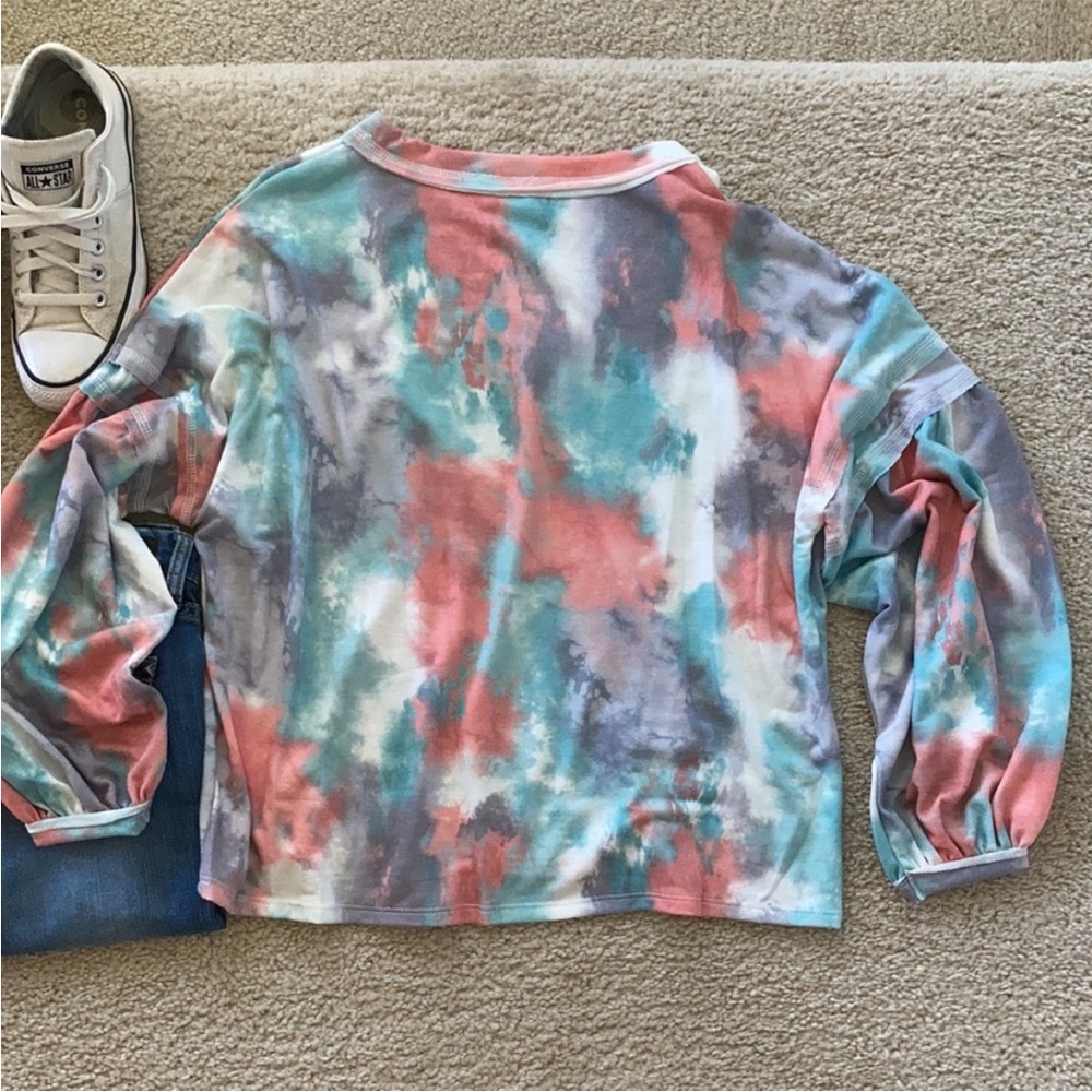 Long Puff Sleeves Tie Dye Top - Picture 7 of 7